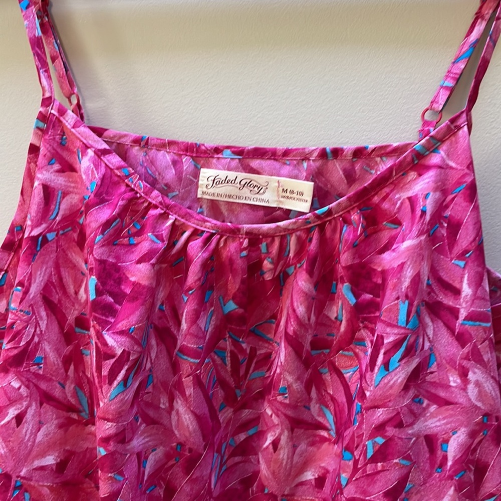 NWOT Lightweight Patterned Cami - Picture 4 of 8
